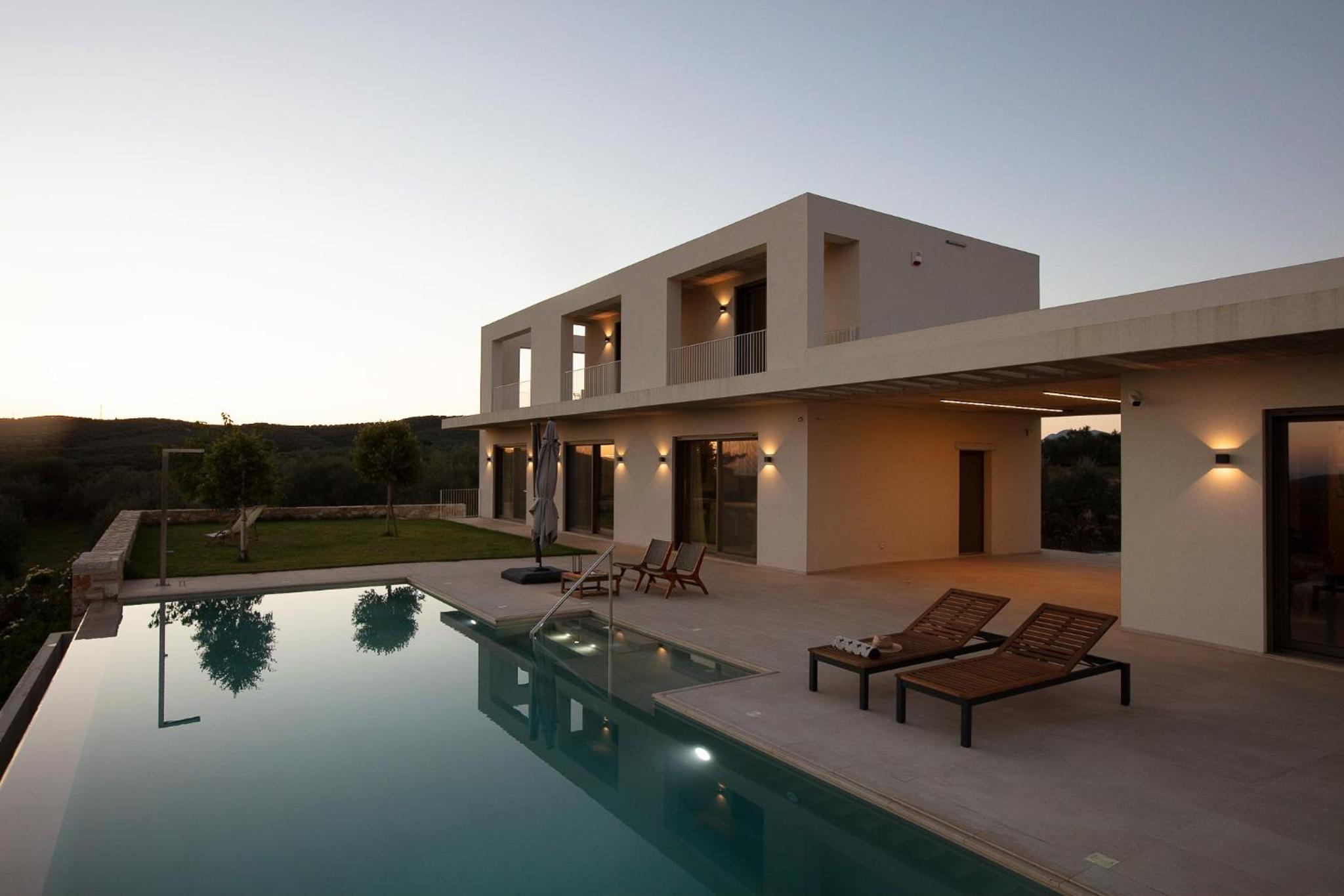 Agrilia Modern Villa with view to Navarino Bay view 3
