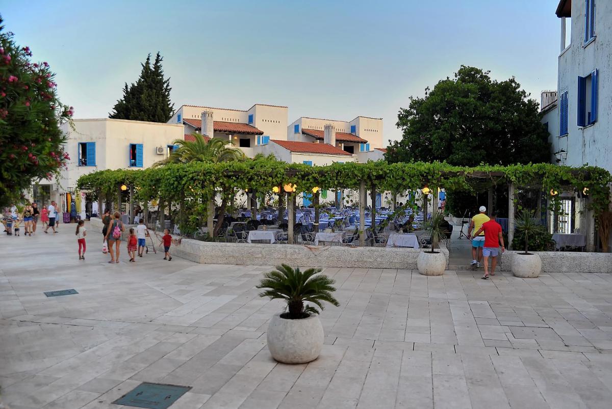 children's play area