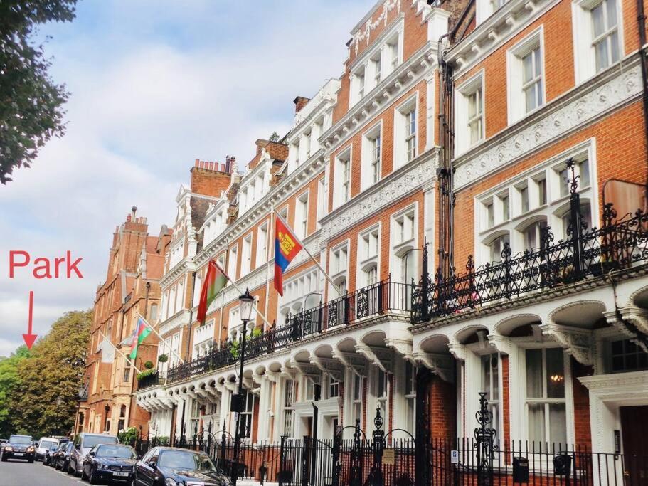 2 Bedroom flat in diplomatic enclave in Kensington