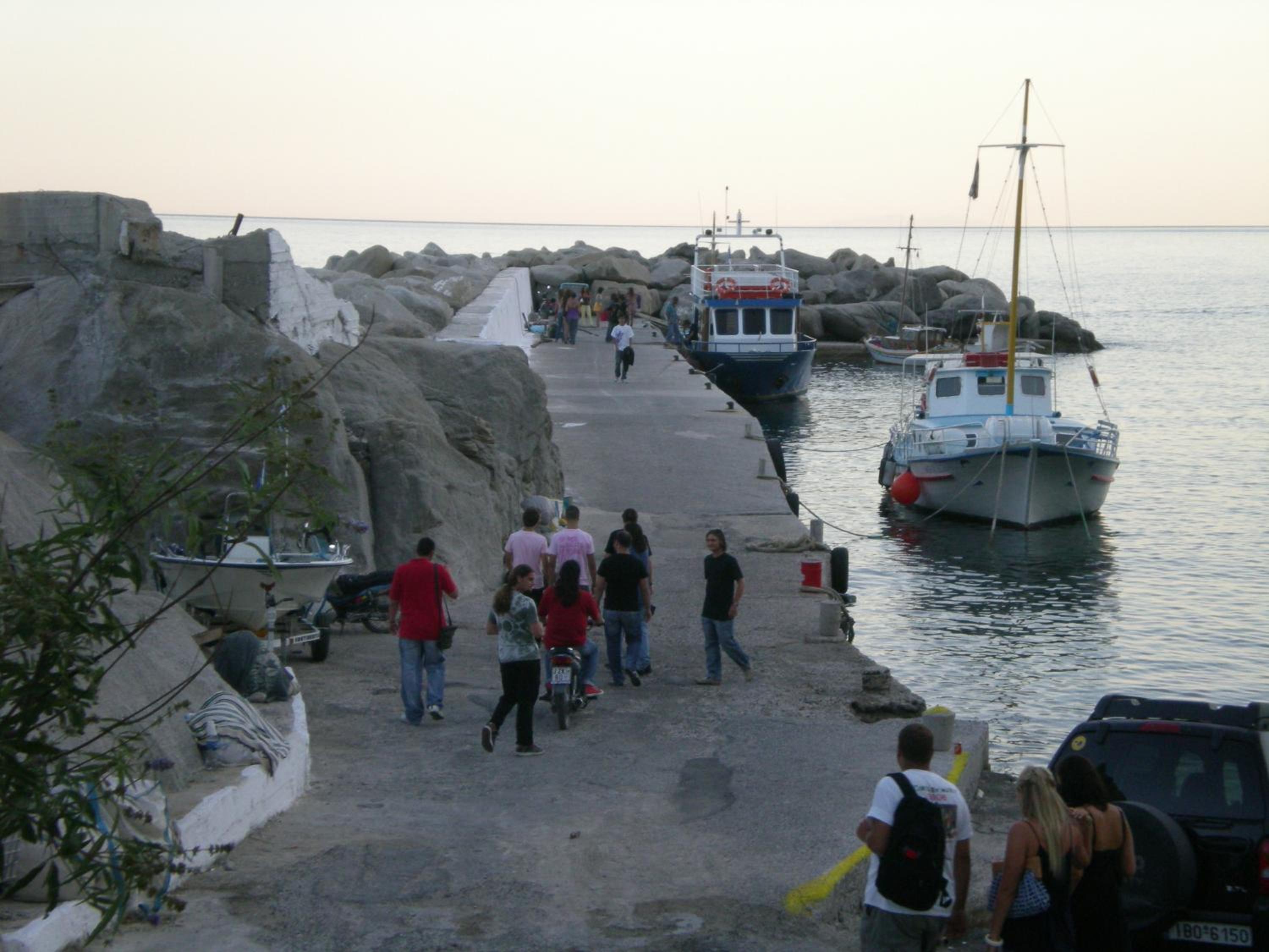 Photo 6