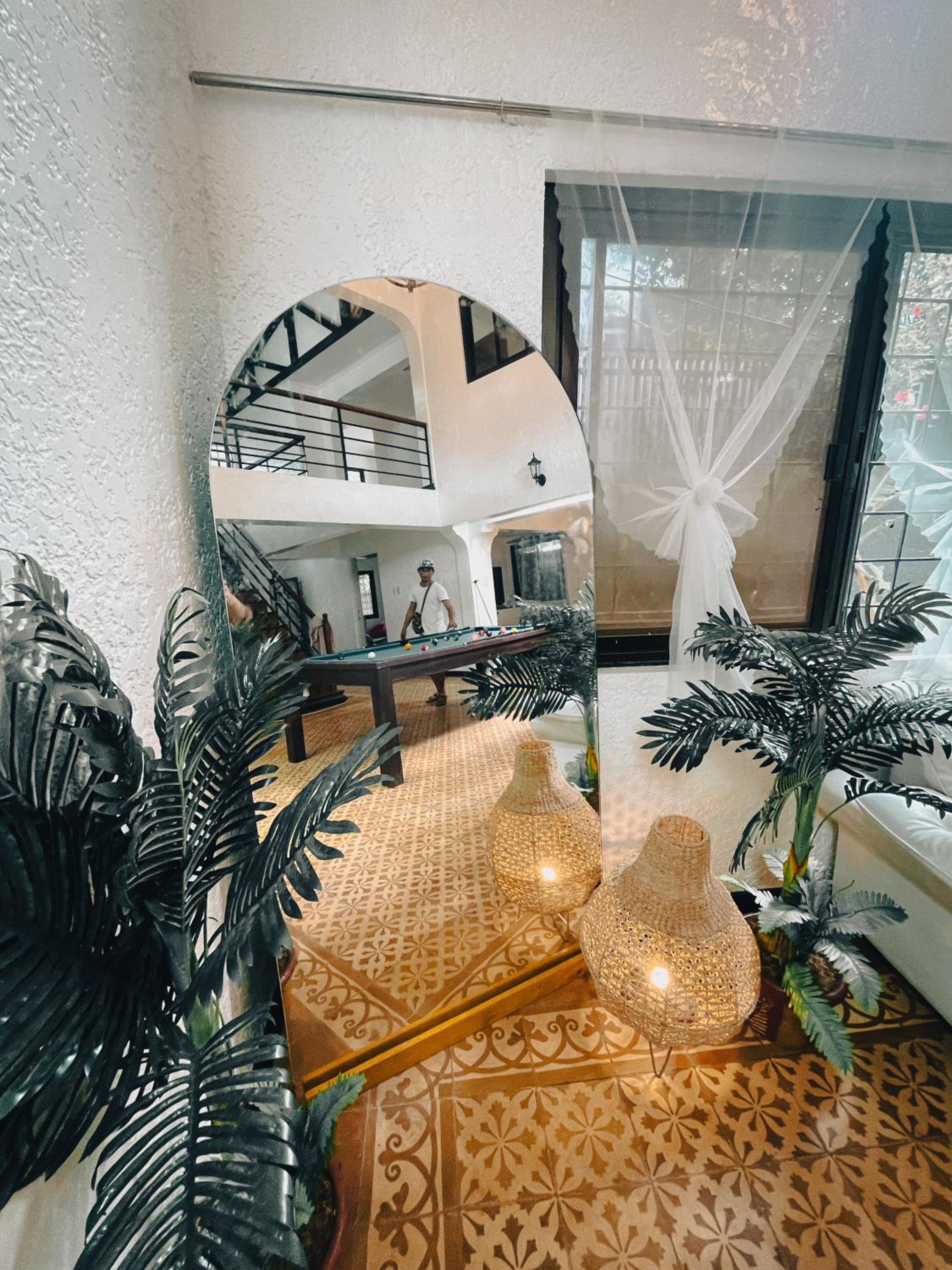 Spacious 6BR Family Villa in Tagaytay near Skyranch