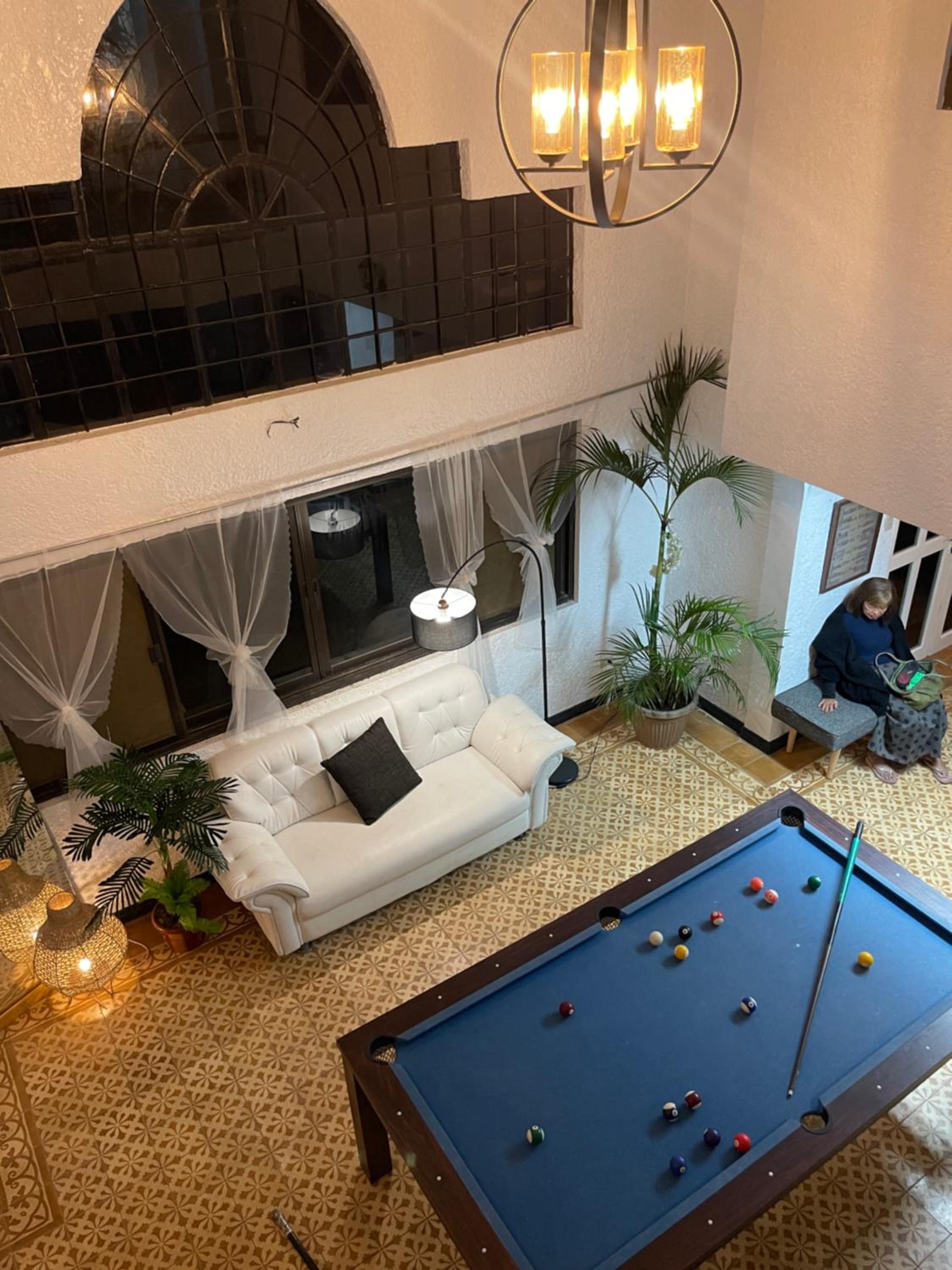Spacious 6BR Family Villa in Tagaytay near Skyranch
