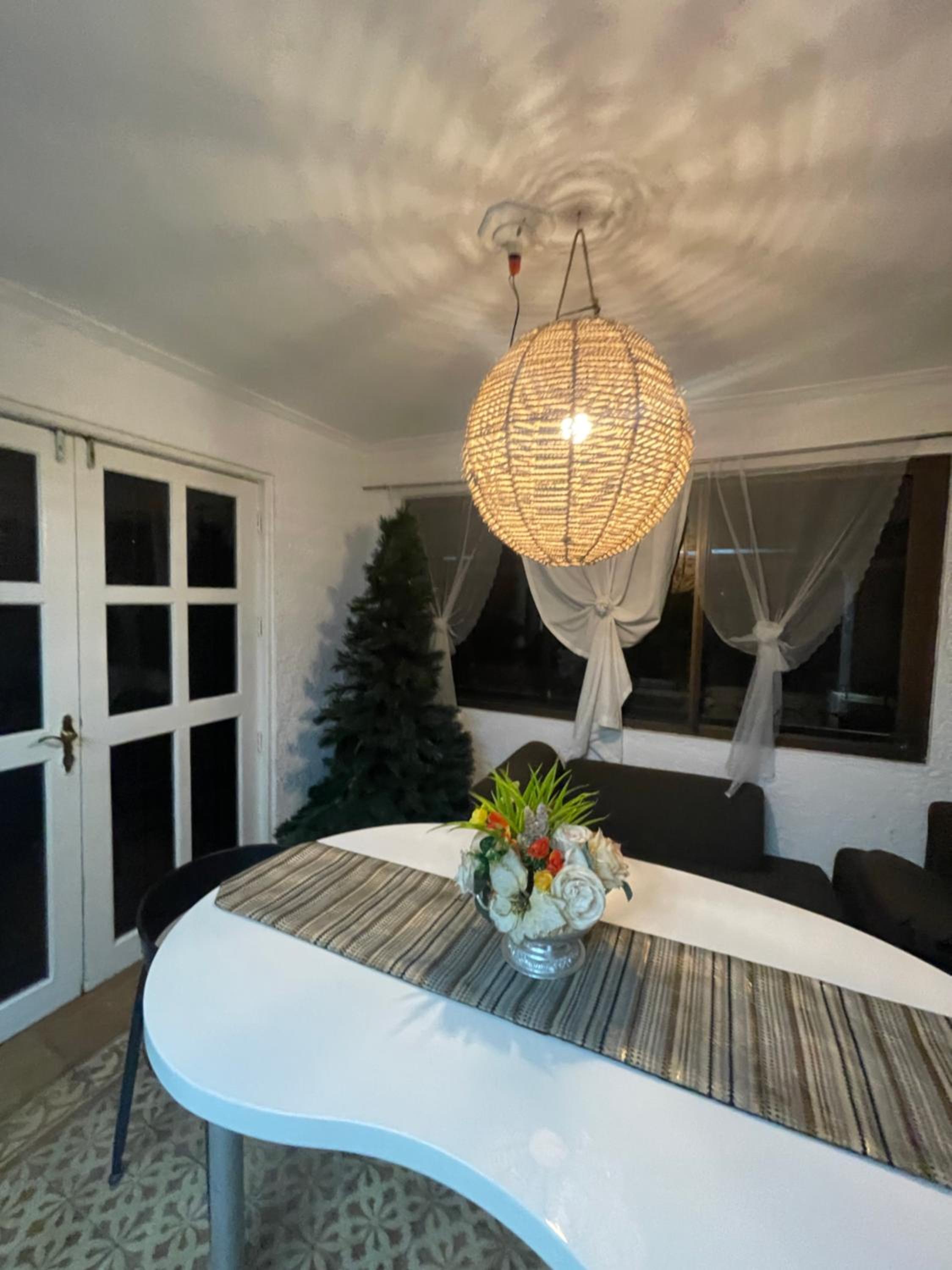 Spacious 6BR Family Villa in Tagaytay near Skyranch
