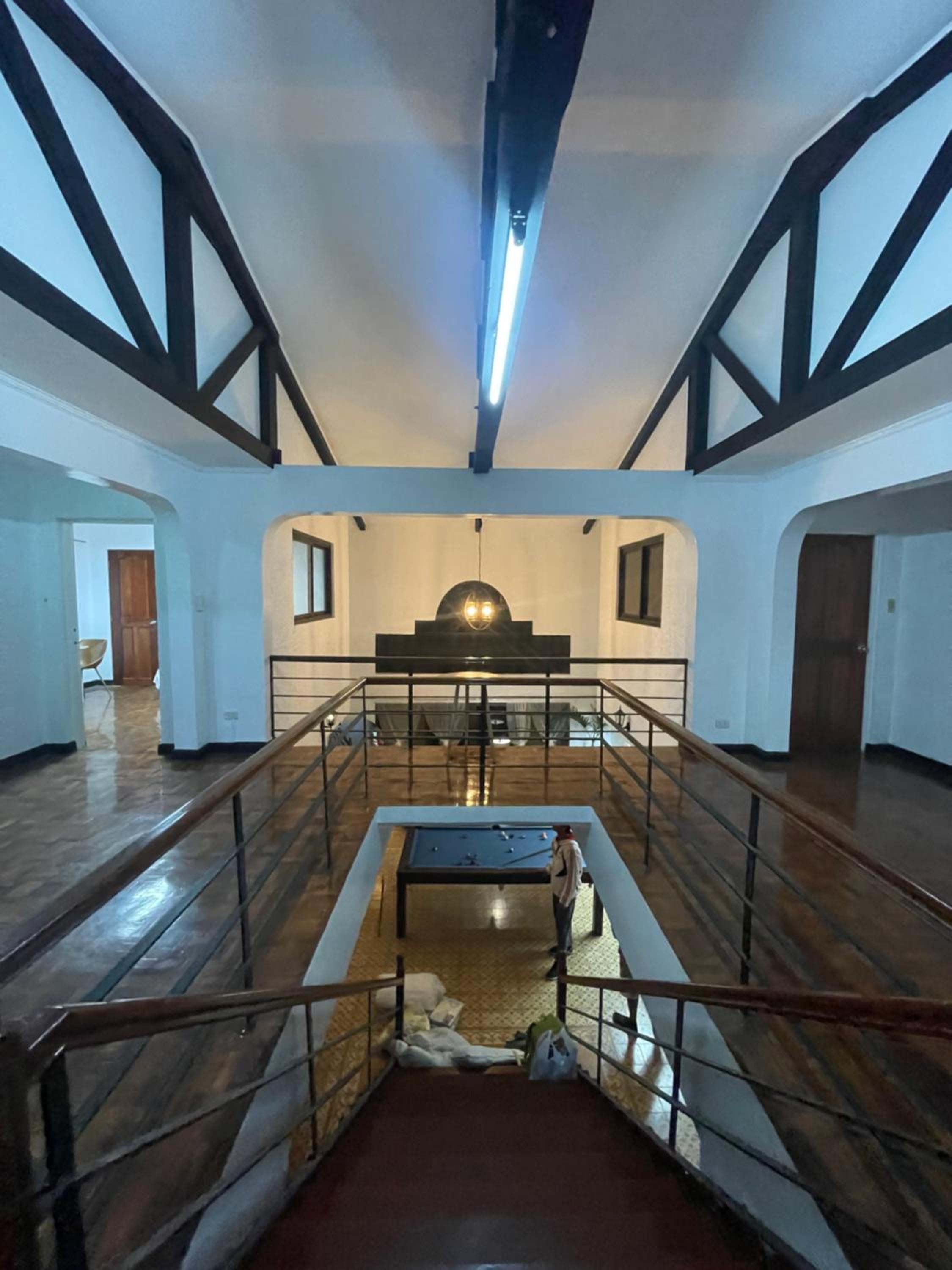 Spacious 6BR Family Villa in Tagaytay near Skyranch