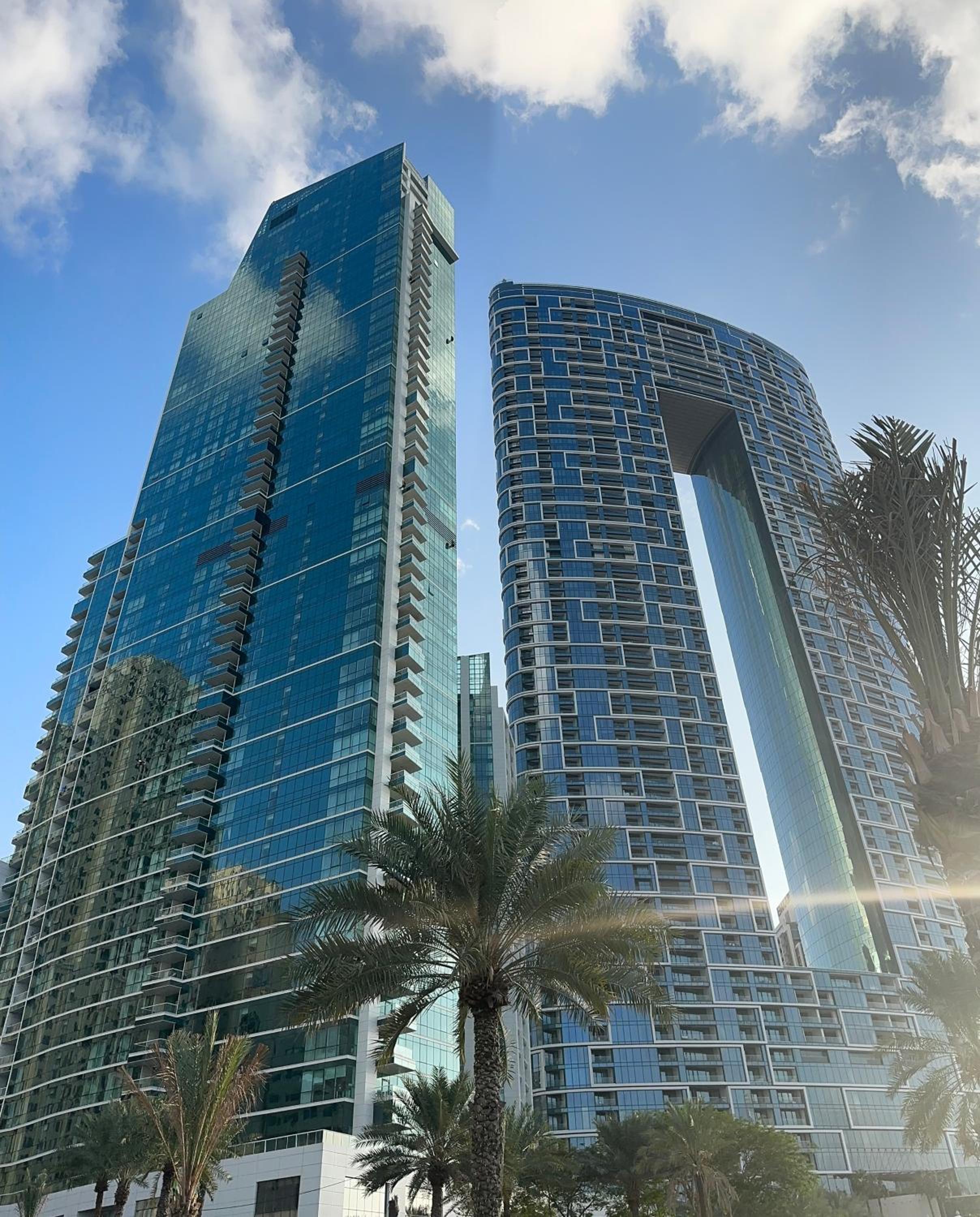 Stunning 5* 4BR-Oceanfront-Apartment