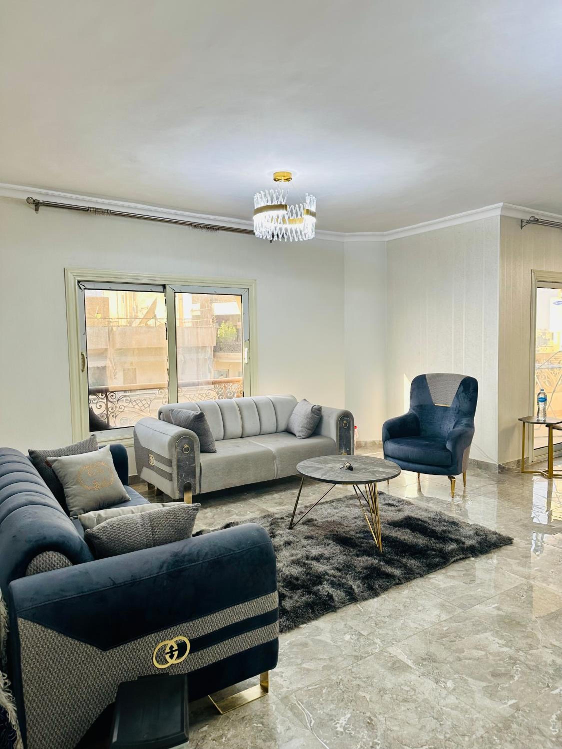 Modern Comfy Flat