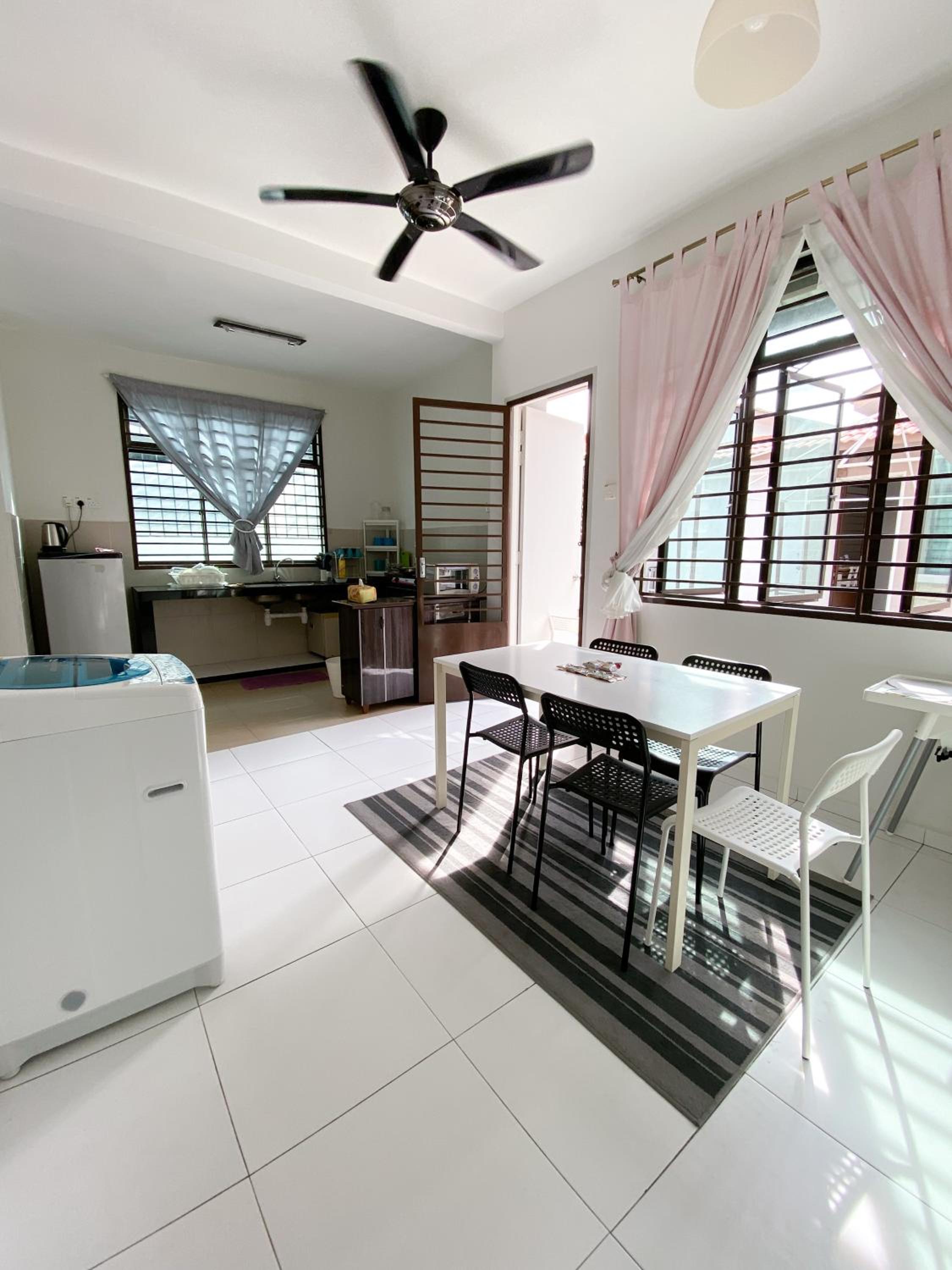Cosy House For Family Or Group In Bukit Beruang Melaka photo 7