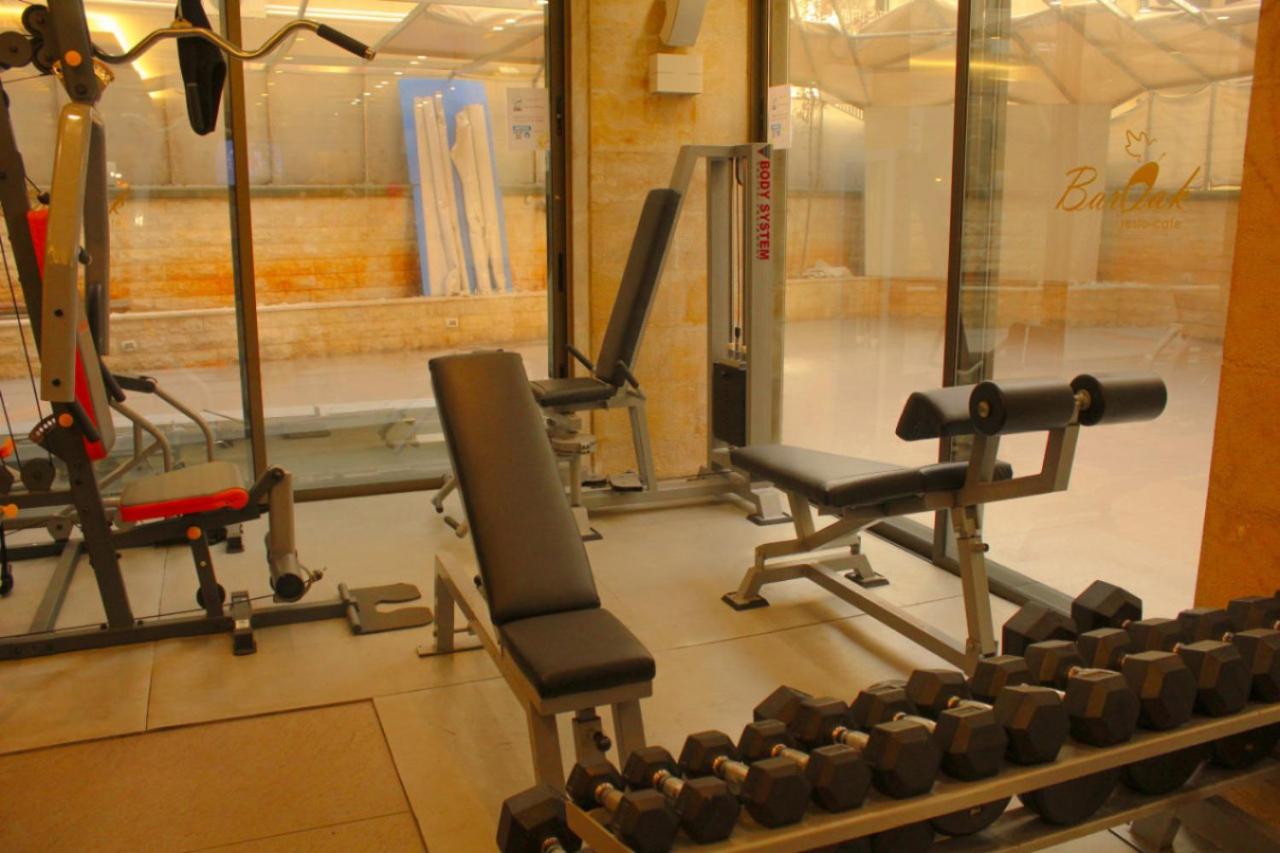 Photo 8