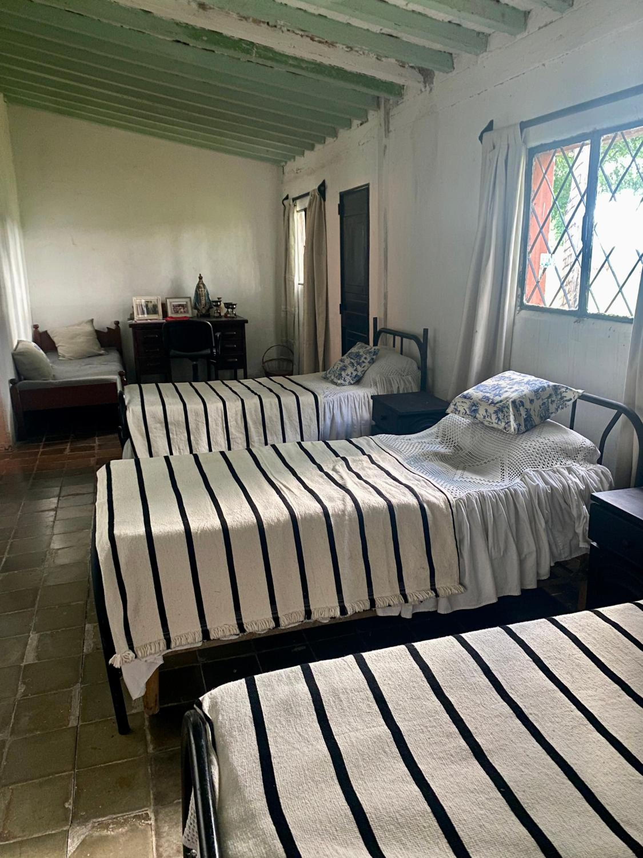 Estancia La Choza - Yellow Cardinal Lodge