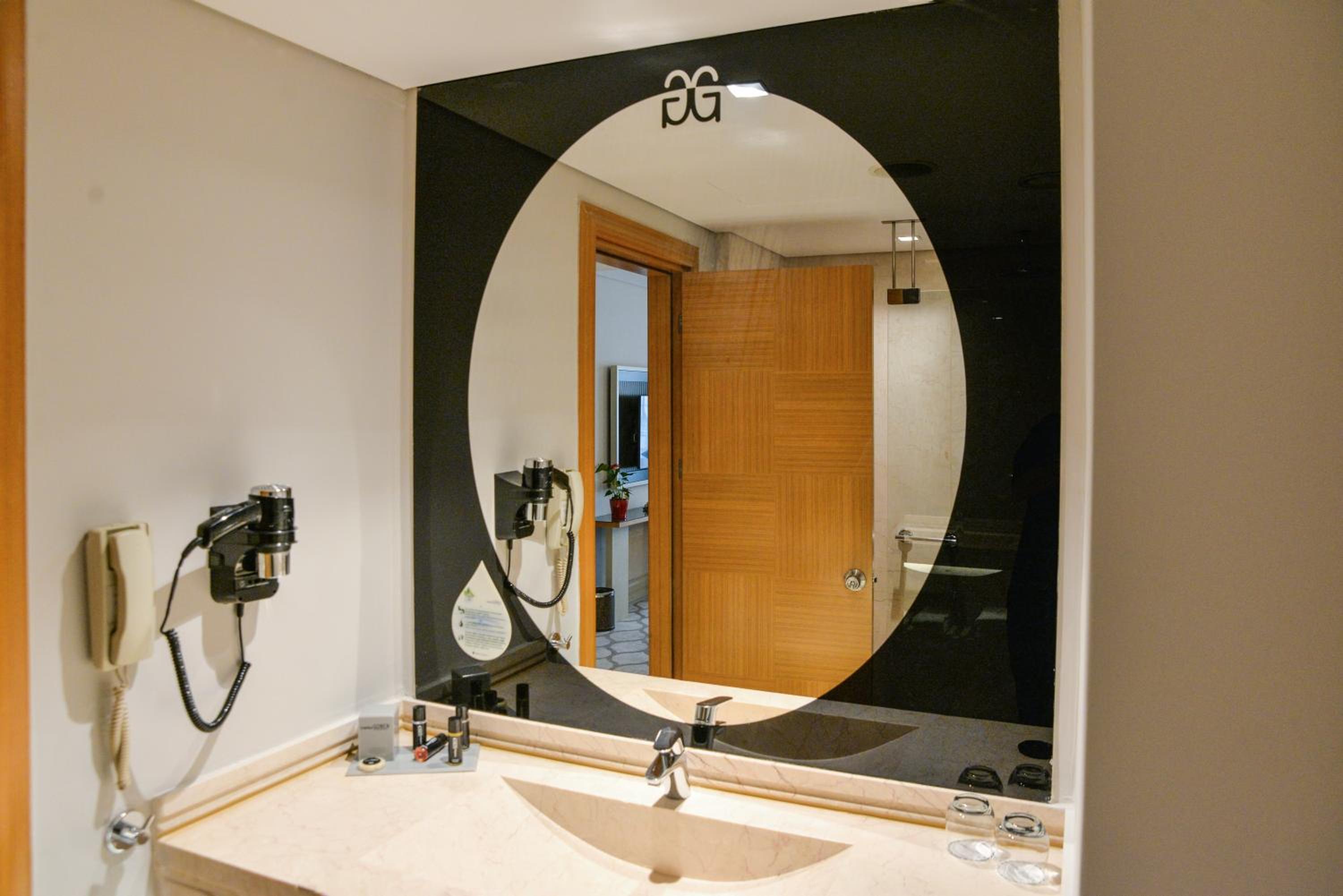 Istanbul Gonen Hotel - Image 25