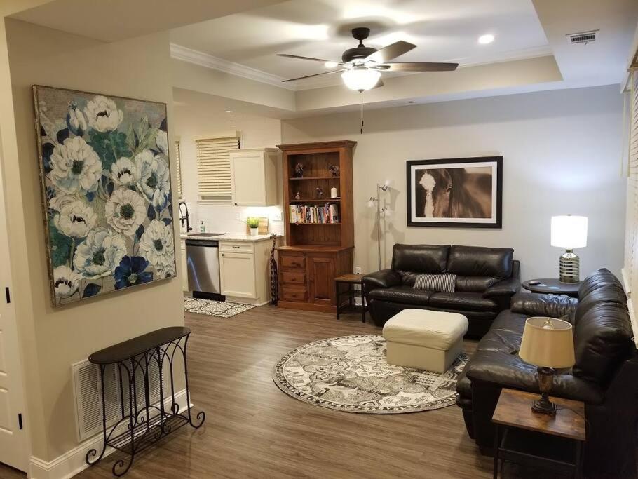 Modern 3 Bed/3 Bath House in Savannah view 2