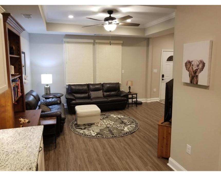 Modern 3 Bed/3 Bath House in Savannah view 5