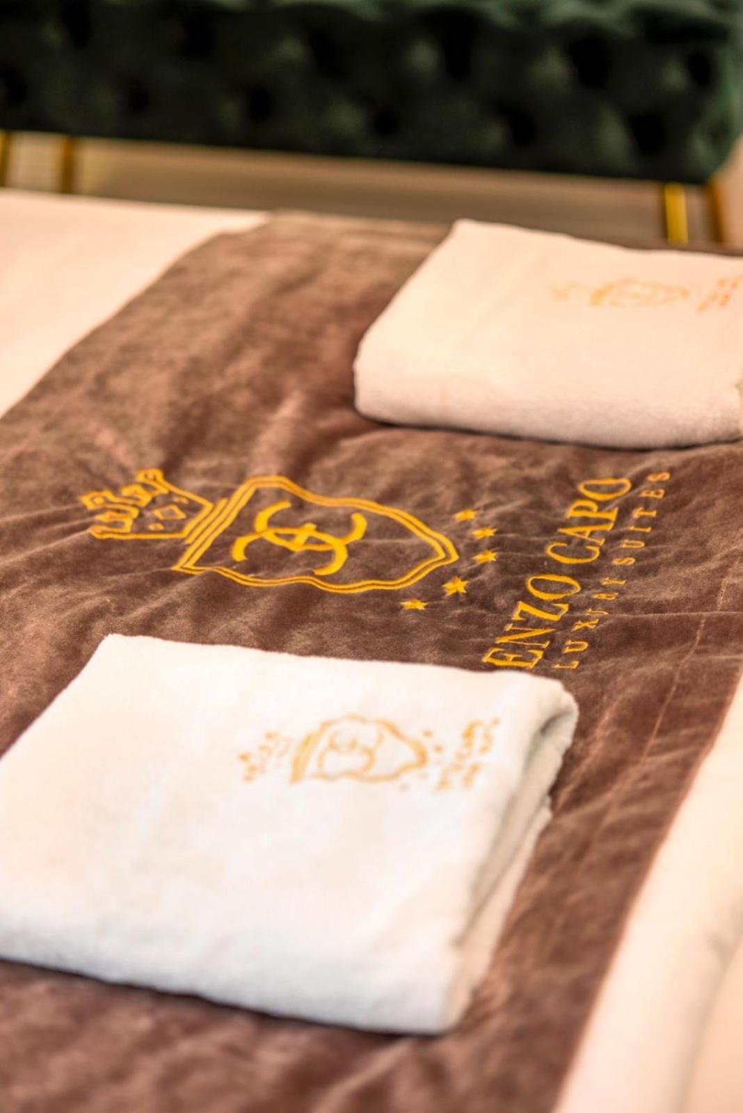 JACUZZI ROYAL SUITE