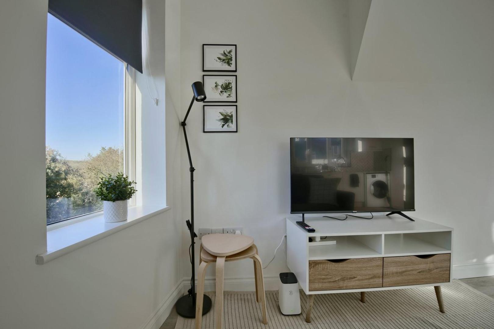 GuestReady - Comfortable Leeds City Apartment view 5