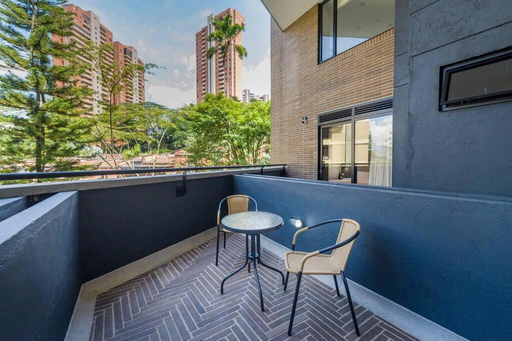 El Tesoro Medellín Hab310 by Letoh
