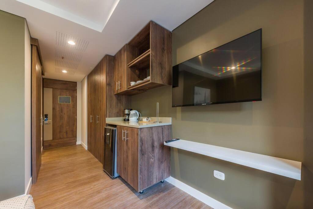 El Tesoro Medellín Hab311 by Letoh
