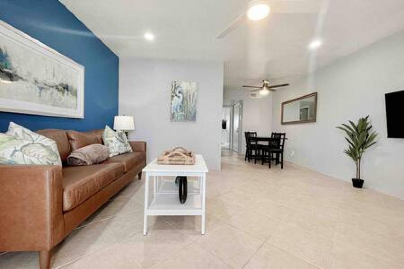 Beautiful Madeira Beach 1 Bed Condo With Boat Dock view 4