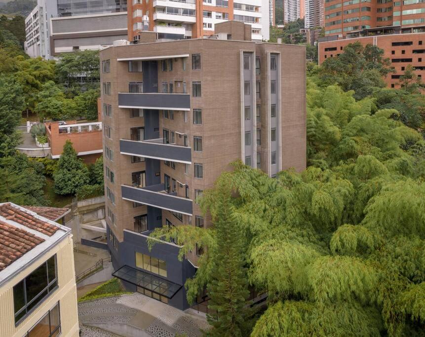 El Tesoro Medellín Hab314 by Letoh