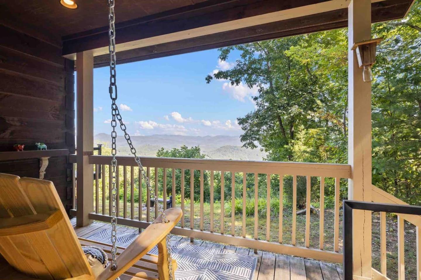 Levons Landing - The Ultimate Mountain View view 4