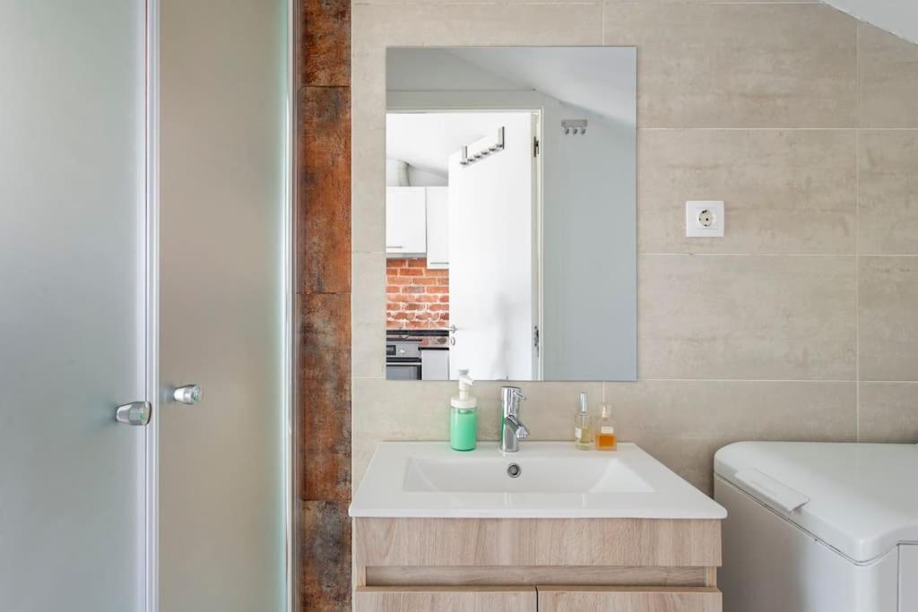 16 Top - Lisbon Skyline Terrace view 5
