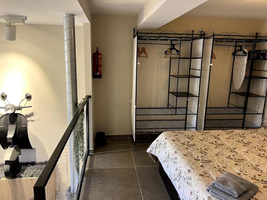 El Gallinero, Loft con sauna y jacuzzi - Housevanlive view 2