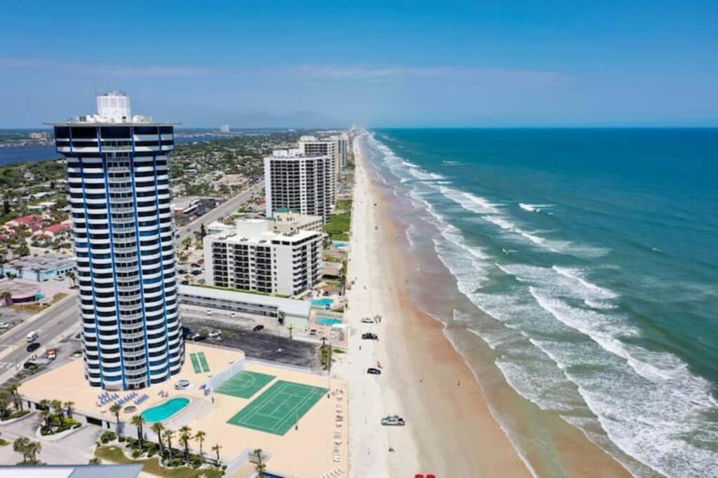 Hotel 21st Floor Oceanfront Retreat 2bed 2bath Condo