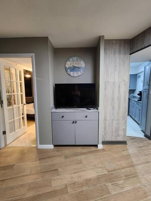 21st Floor Oceanfront Retreat 2bed 2bath Condo view 4
