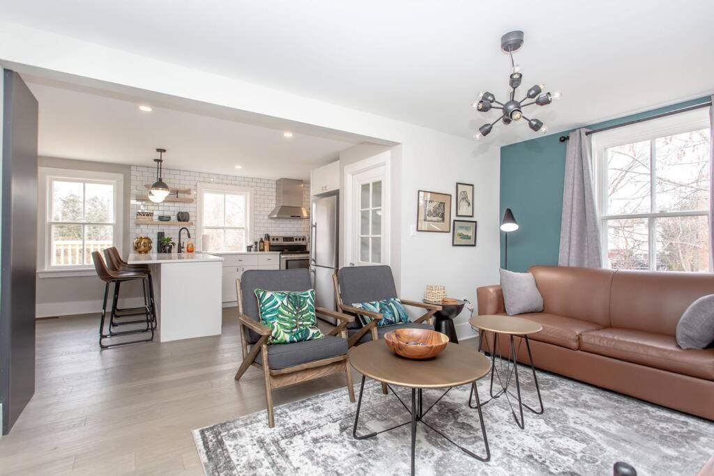 Boutique Serenity Quality Home @ downtown by the Shaw - Image 1