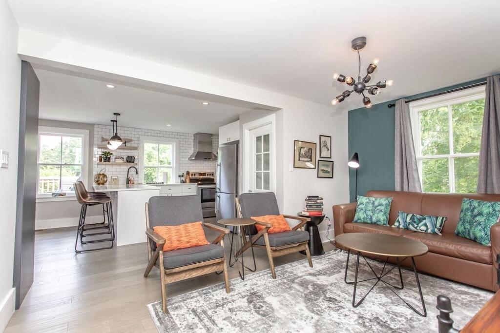 Boutique Serenity Quality Home @ downtown by the Shaw