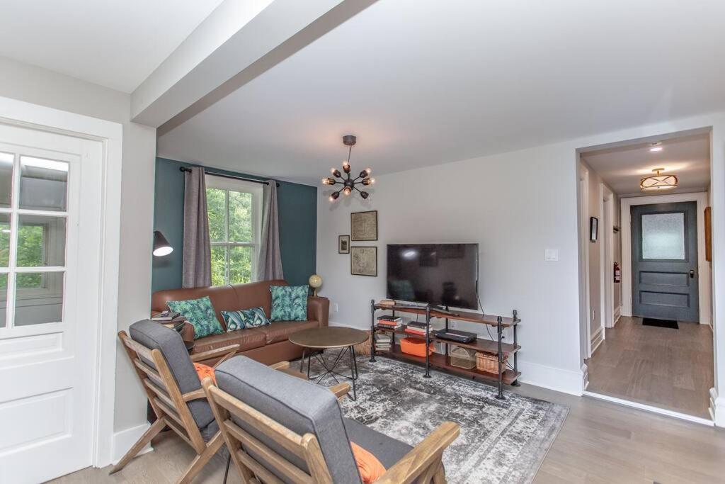 Boutique Serenity Quality Home @ downtown by the Shaw