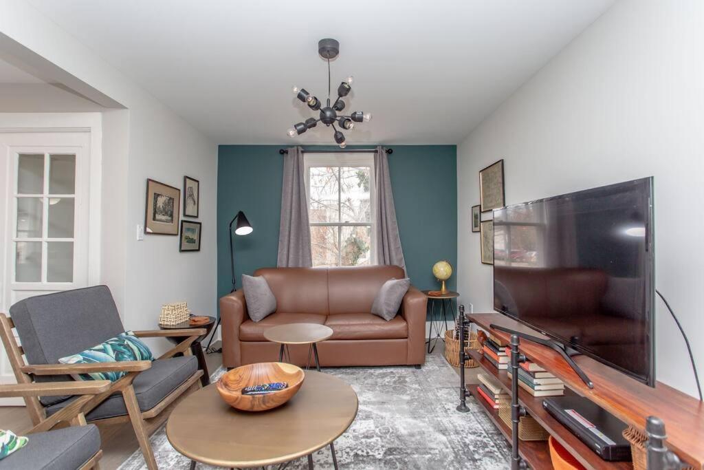 Boutique Serenity Quality Home @ downtown by the Shaw - Image 5