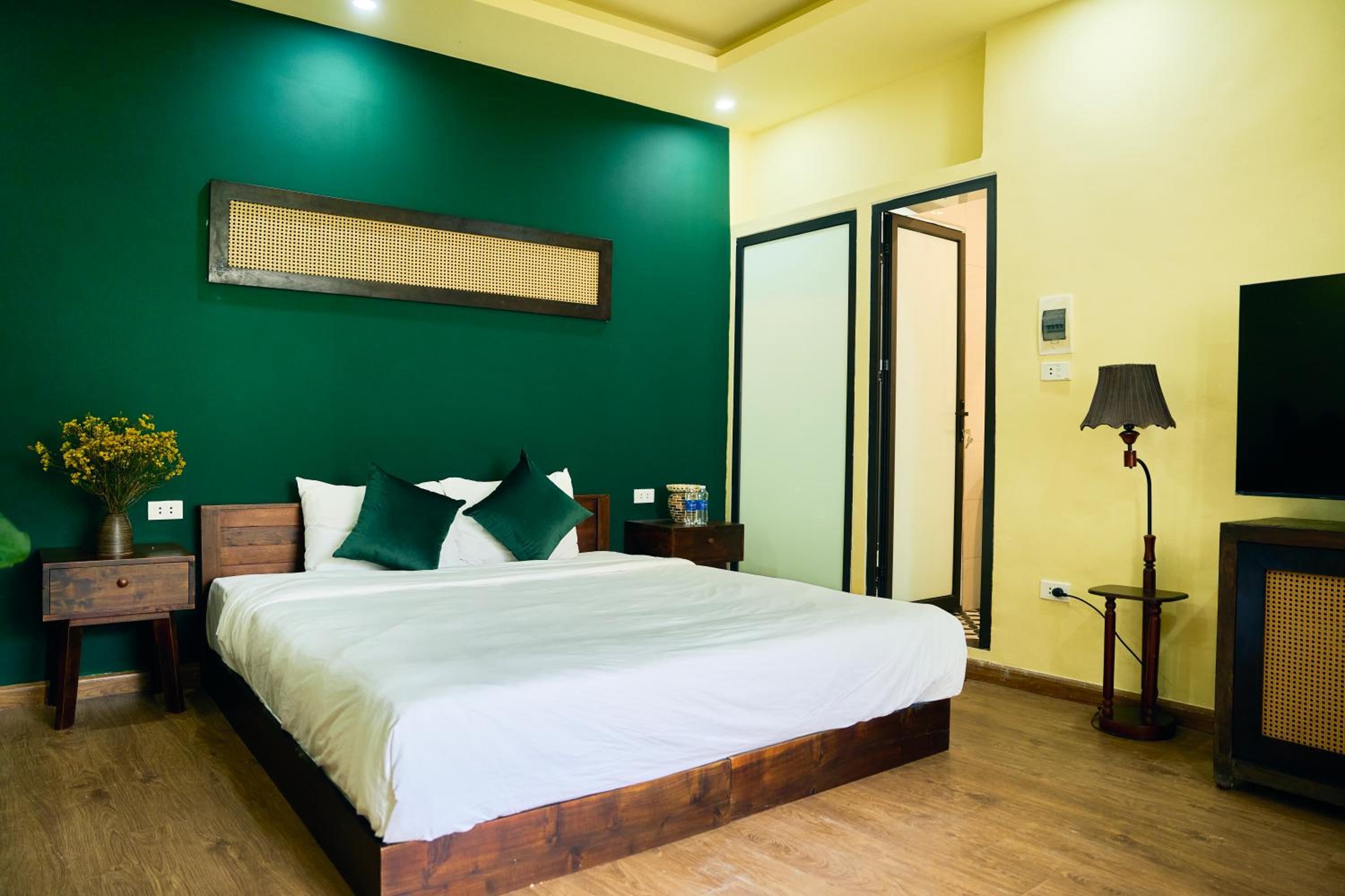 K' homestay near Hoan Kiem lake