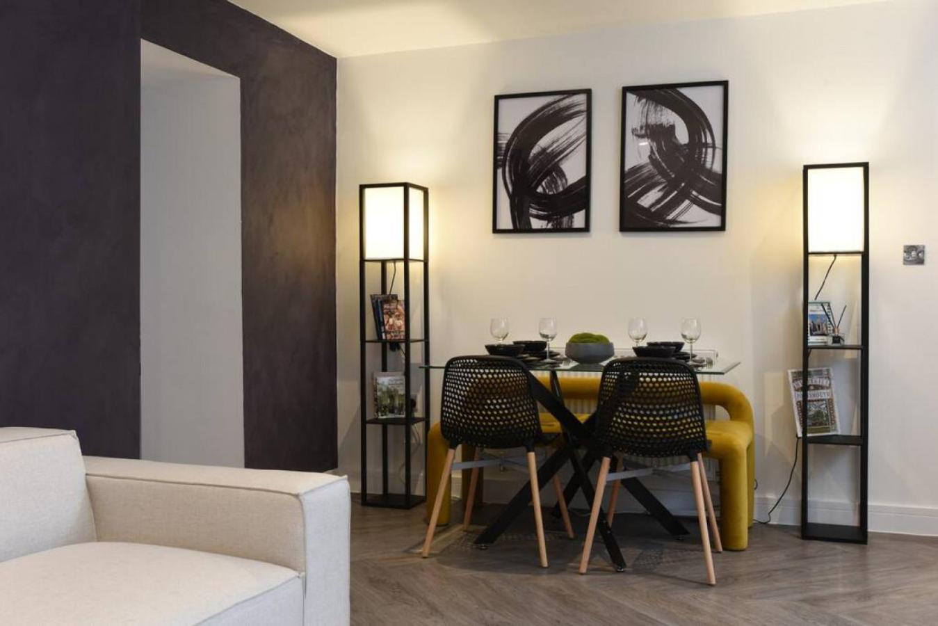 Air Maison - Converted Prison Flat with Parking view 2