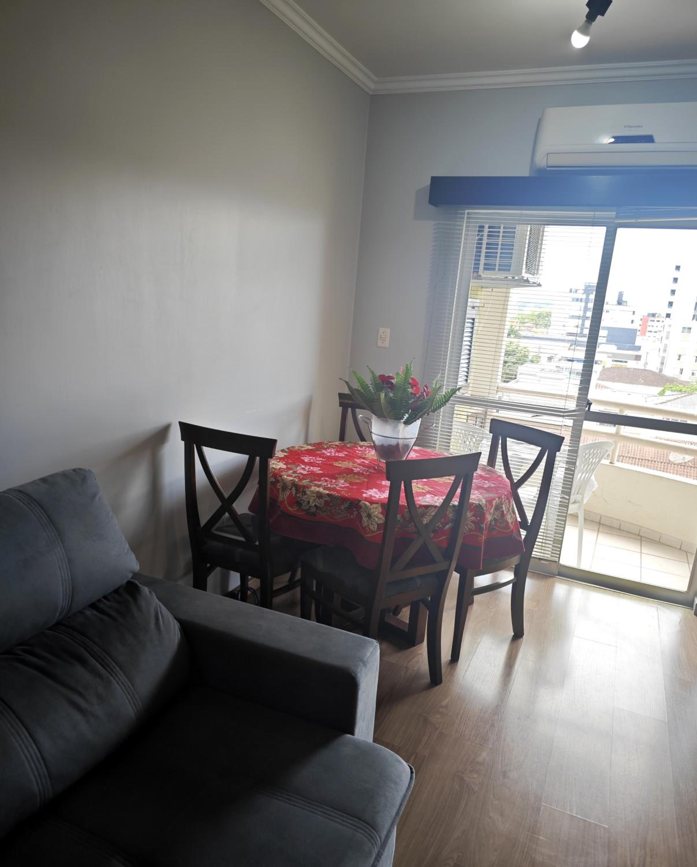 Apartamento completo em Joinville no Costa e Silva - Há 50 km das Praias SC