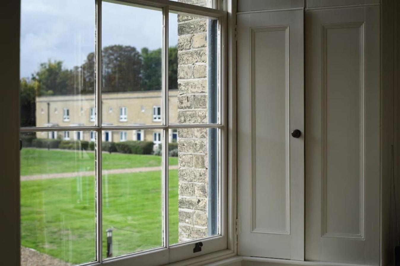Air Maison - Naval Officers Quarters Flat view 3