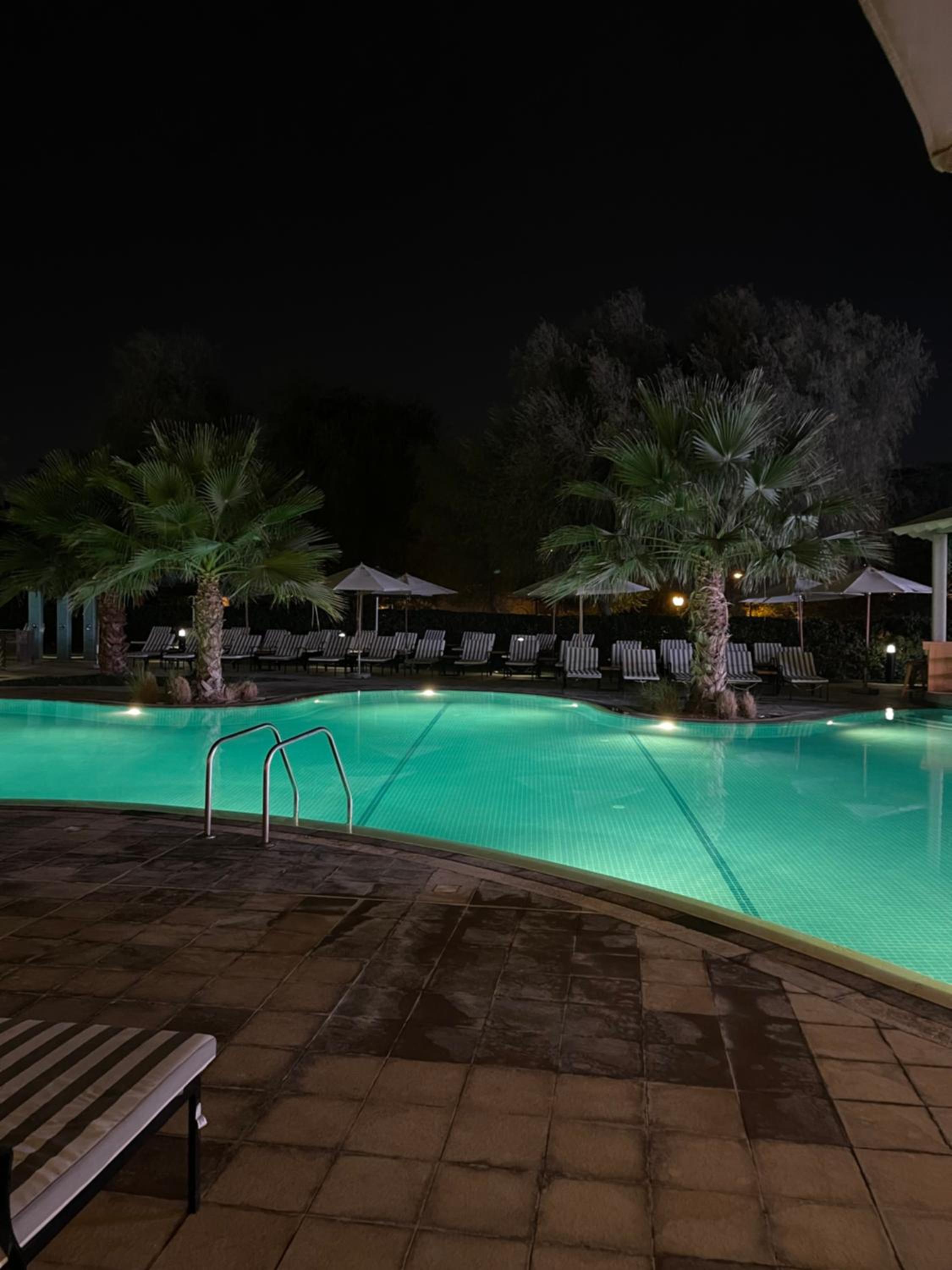 Big studio, Dubai SportCity, parking included