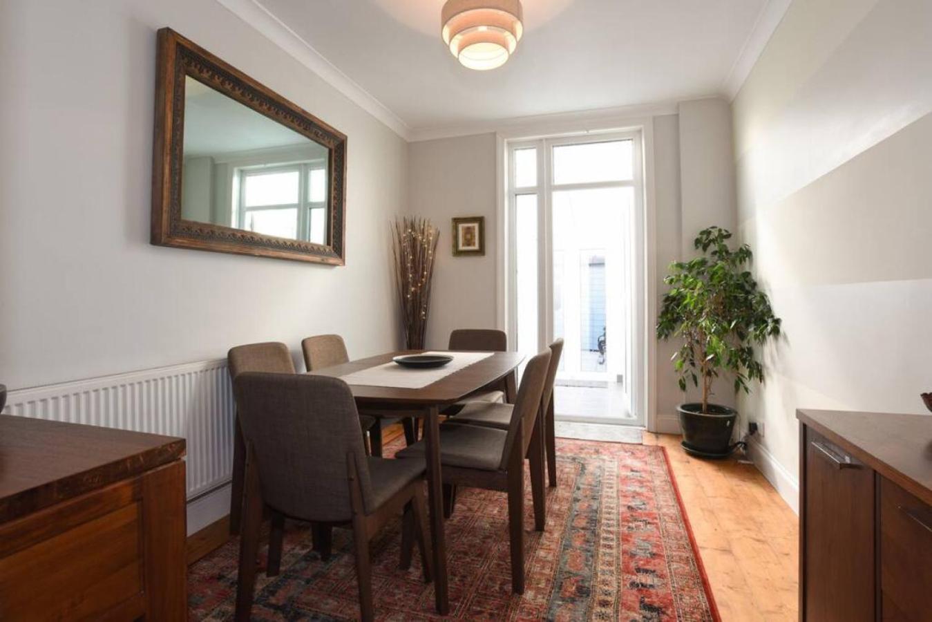 Air Maison - Stylish 2 Bedroom - Short walk to Southsea view 5