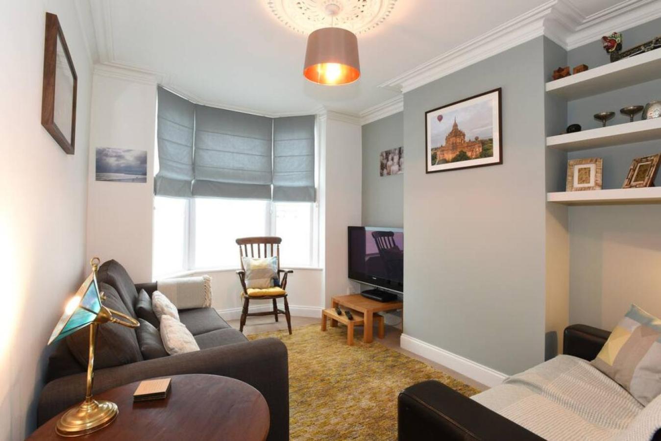 Air Maison - Stylish 2 Bedroom - Short walk to Southsea view 3