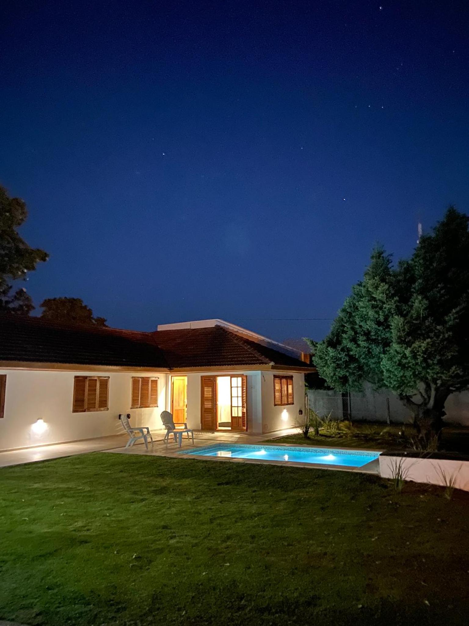Casa Franklin, A media cuadra de la laguna!
