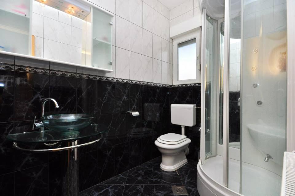 Apartment Luxury Cream