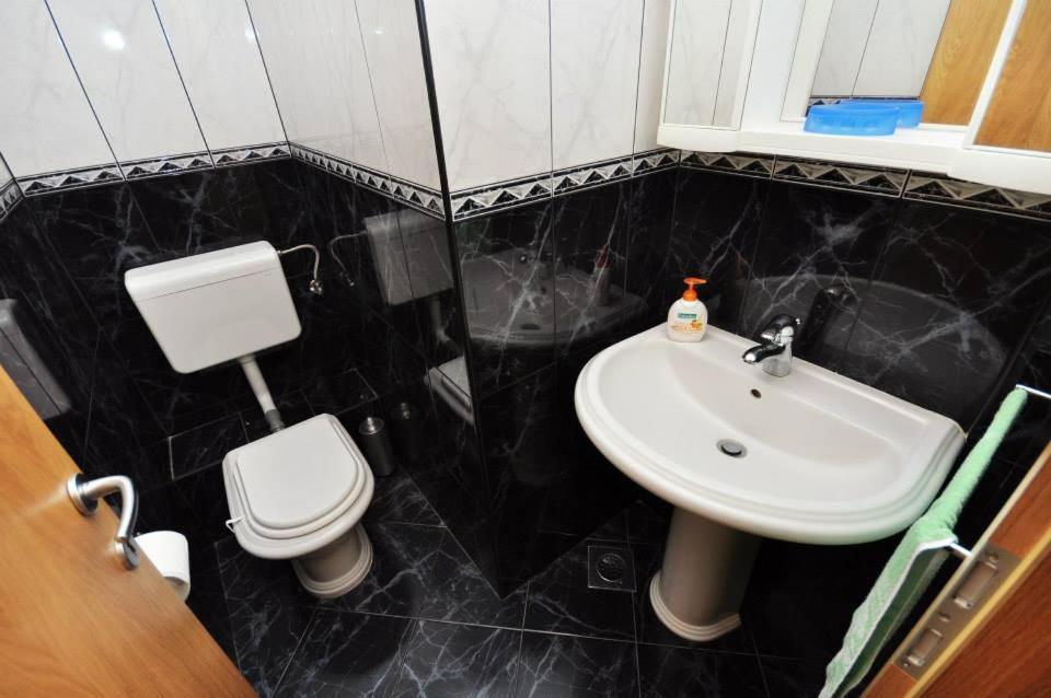 Apartment Luxury Cream