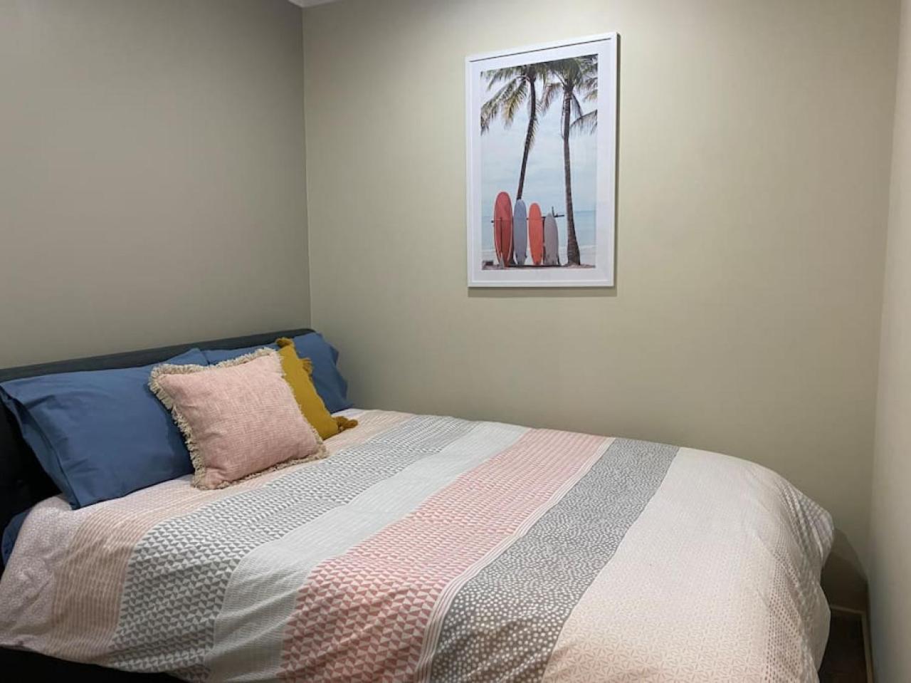 Pocket Rocket One Bed Apartment photo 4