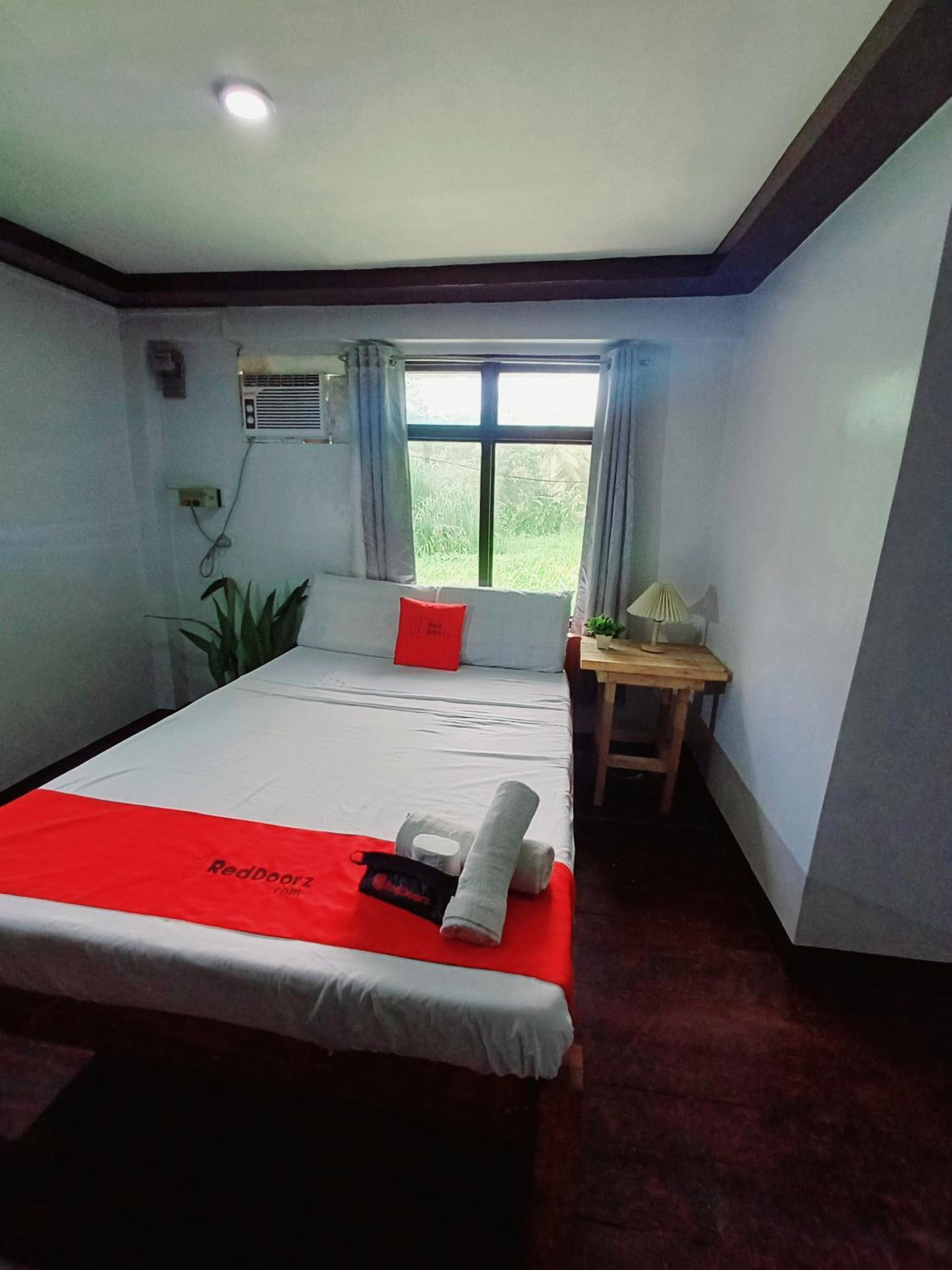 San Juanico Travellers Inn - RedDoorz view 5