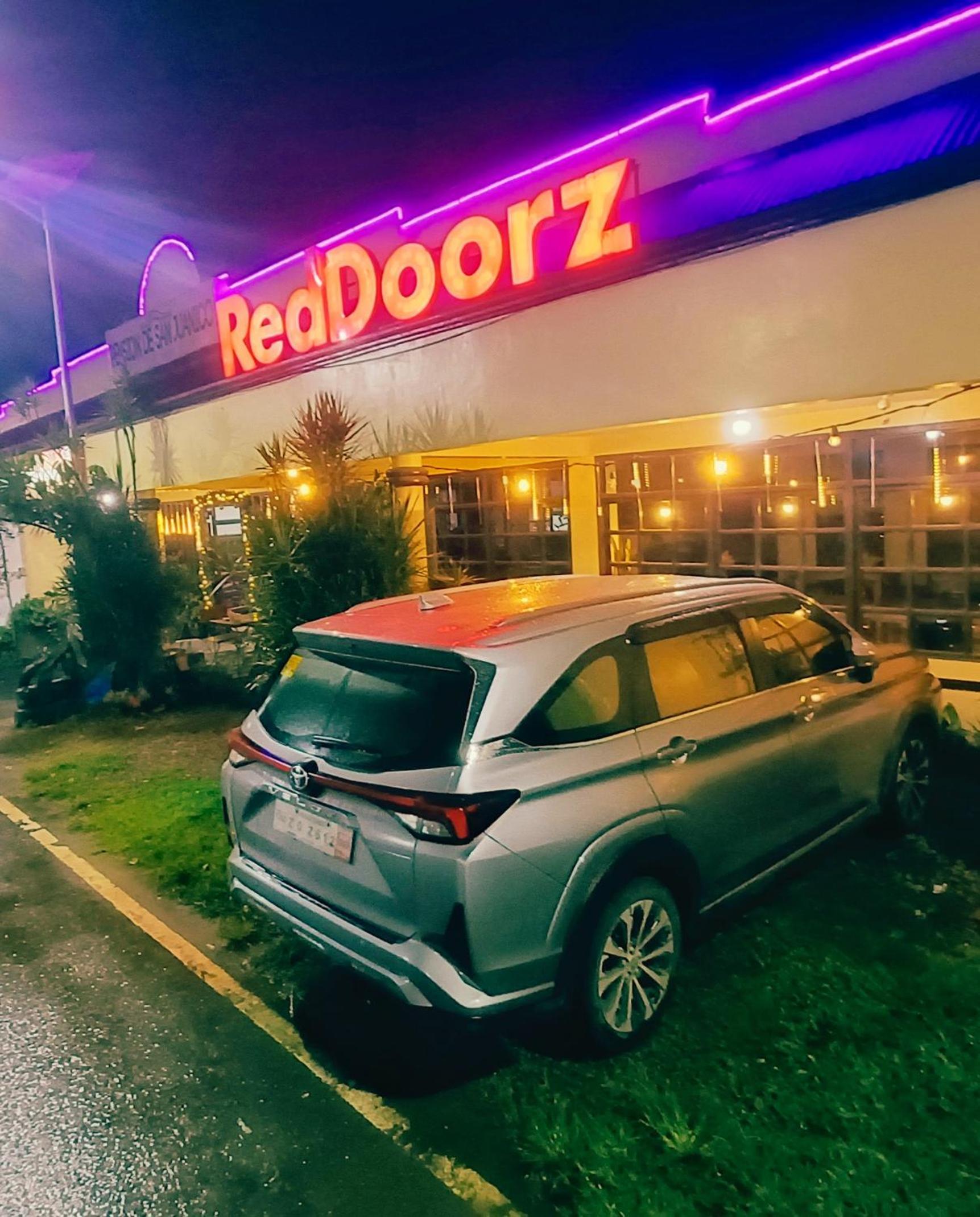 San Juanico Travellers Inn - RedDoorz view 3