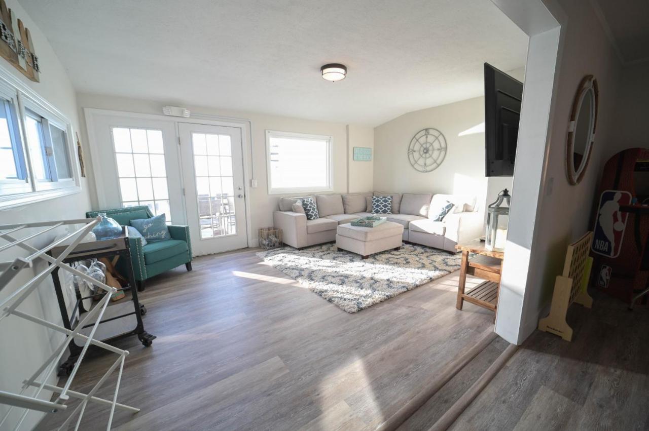 The Historic Oneida Lake House - Condo 1