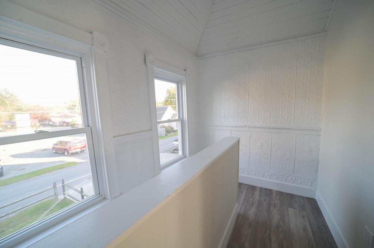 The Historic Oneida Lake House - Condo 1