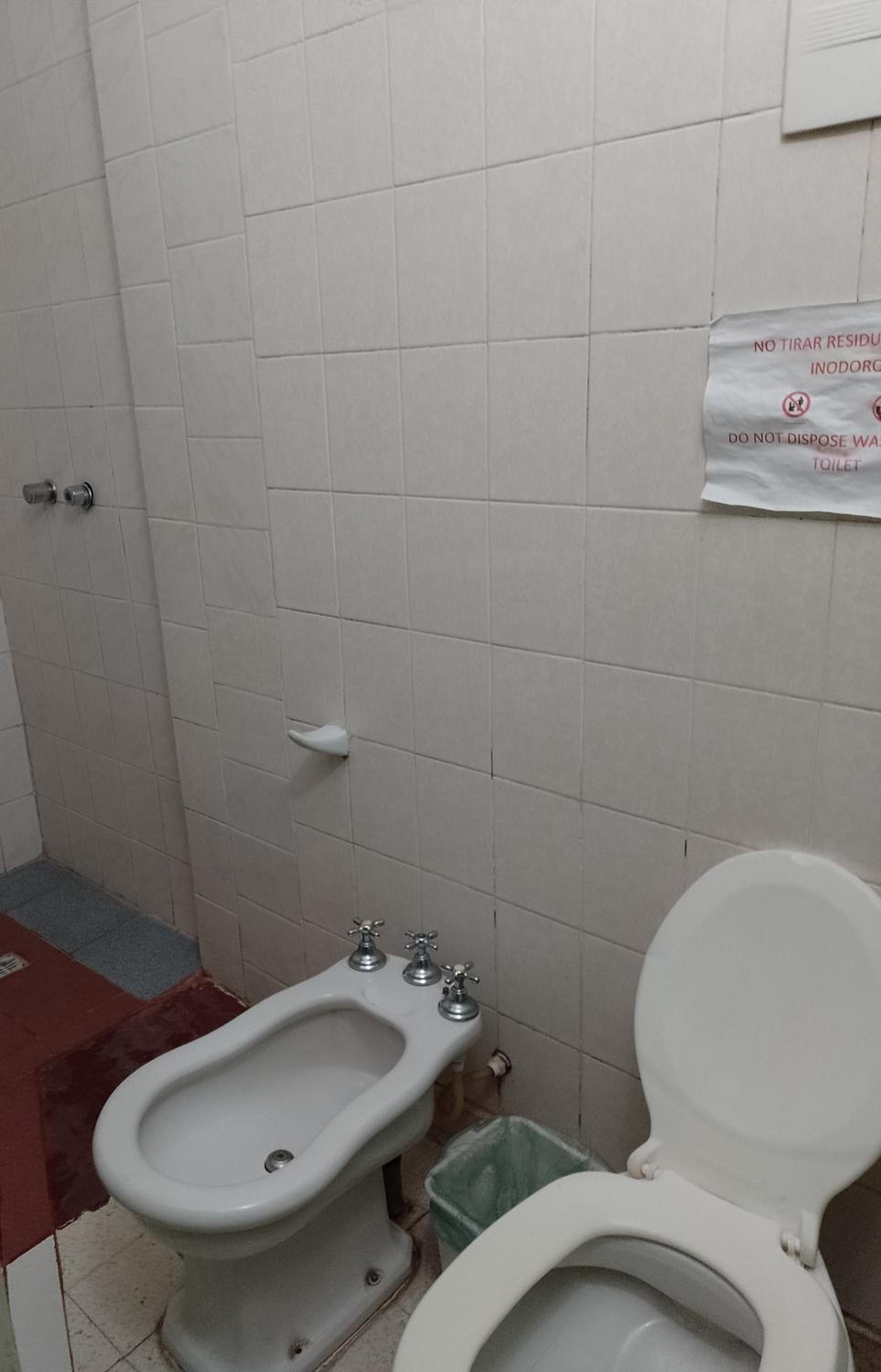 HOSTEL 