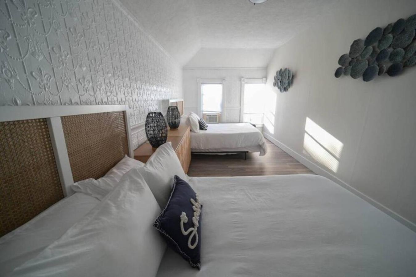 Perfect Group Getaway Sleeps 42 Guests view 5
