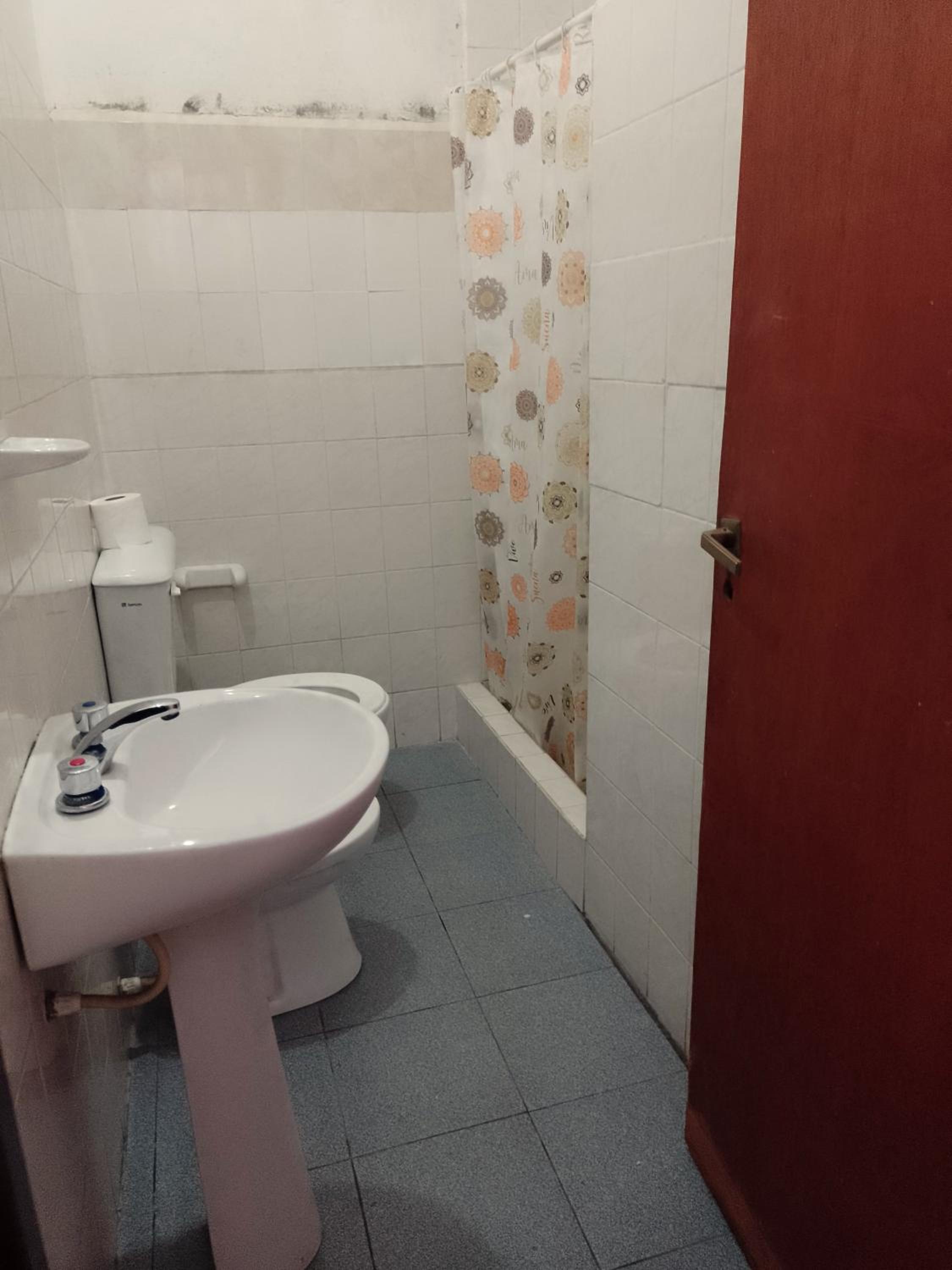 HOSTEL 
