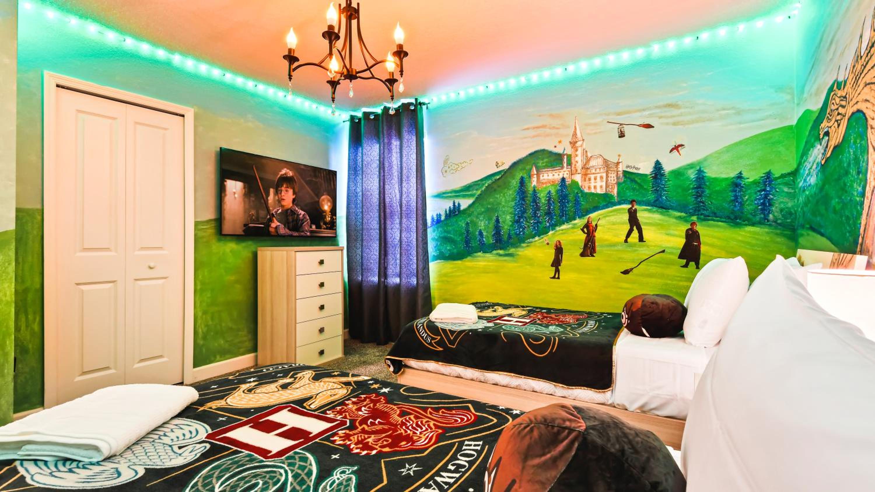Lakeview 10BR Home Pool/SPA Game Room Disney Theme view 3